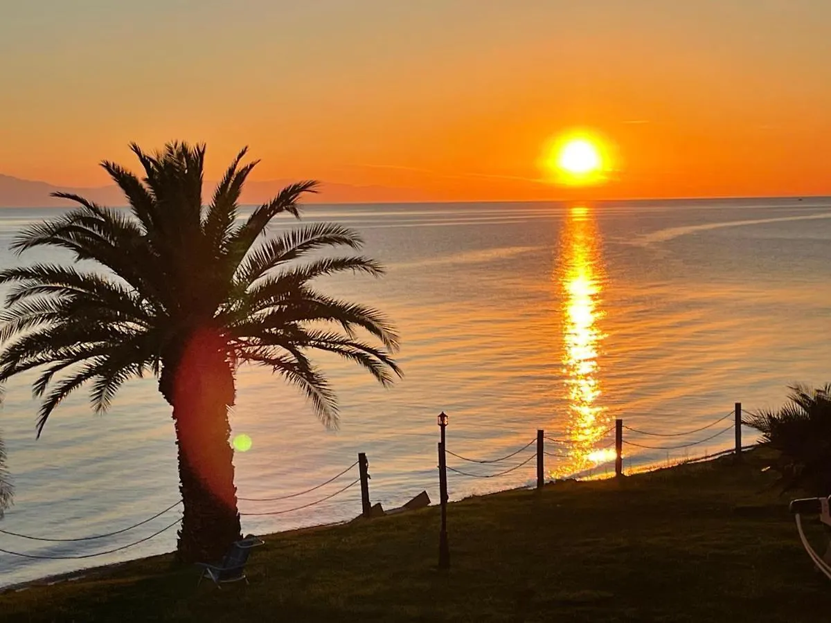 Seafront Family Apartment Calypso Skala Fourkas 0*,  Greece
